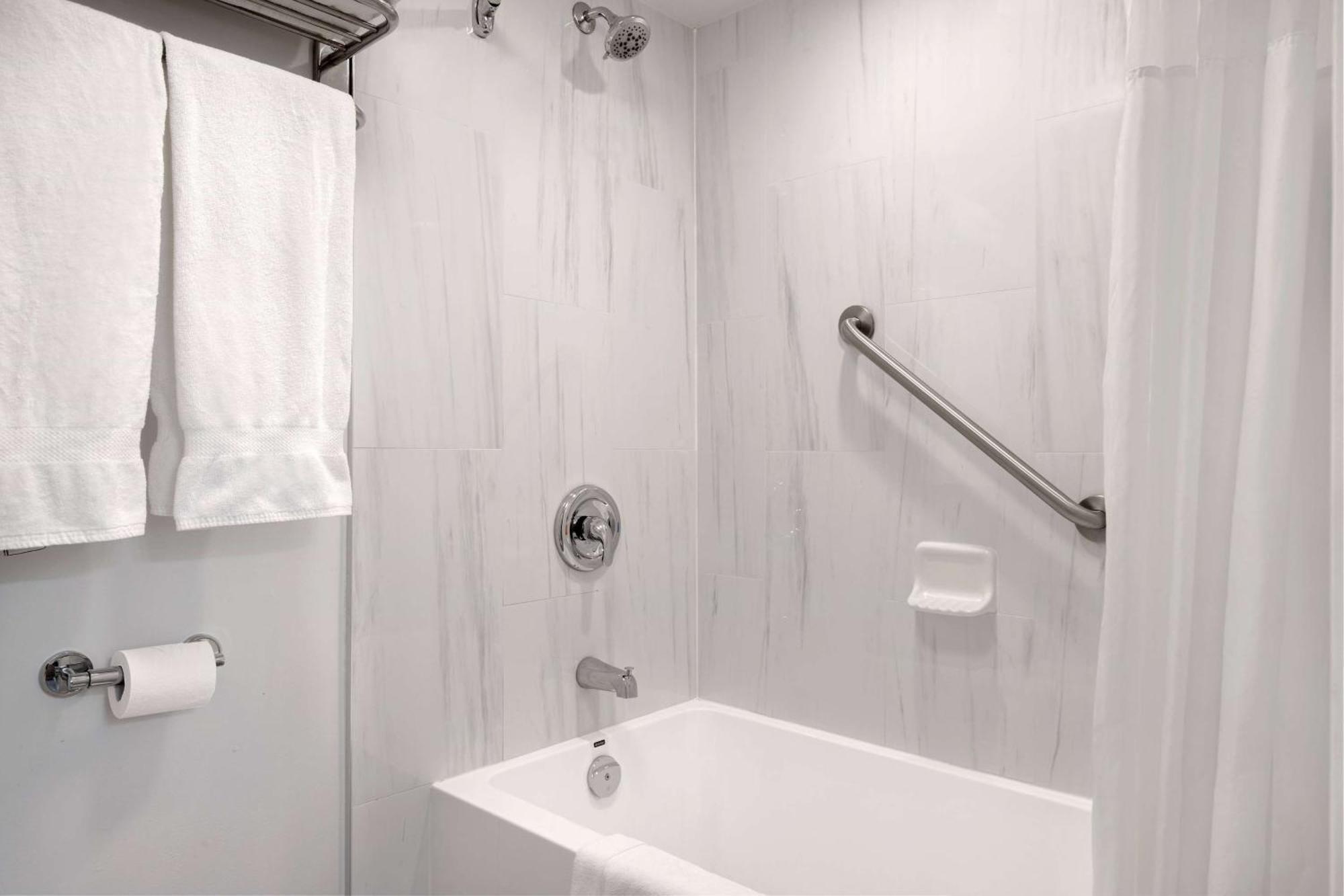 Days By Wyndham Uptown 3* Victoria