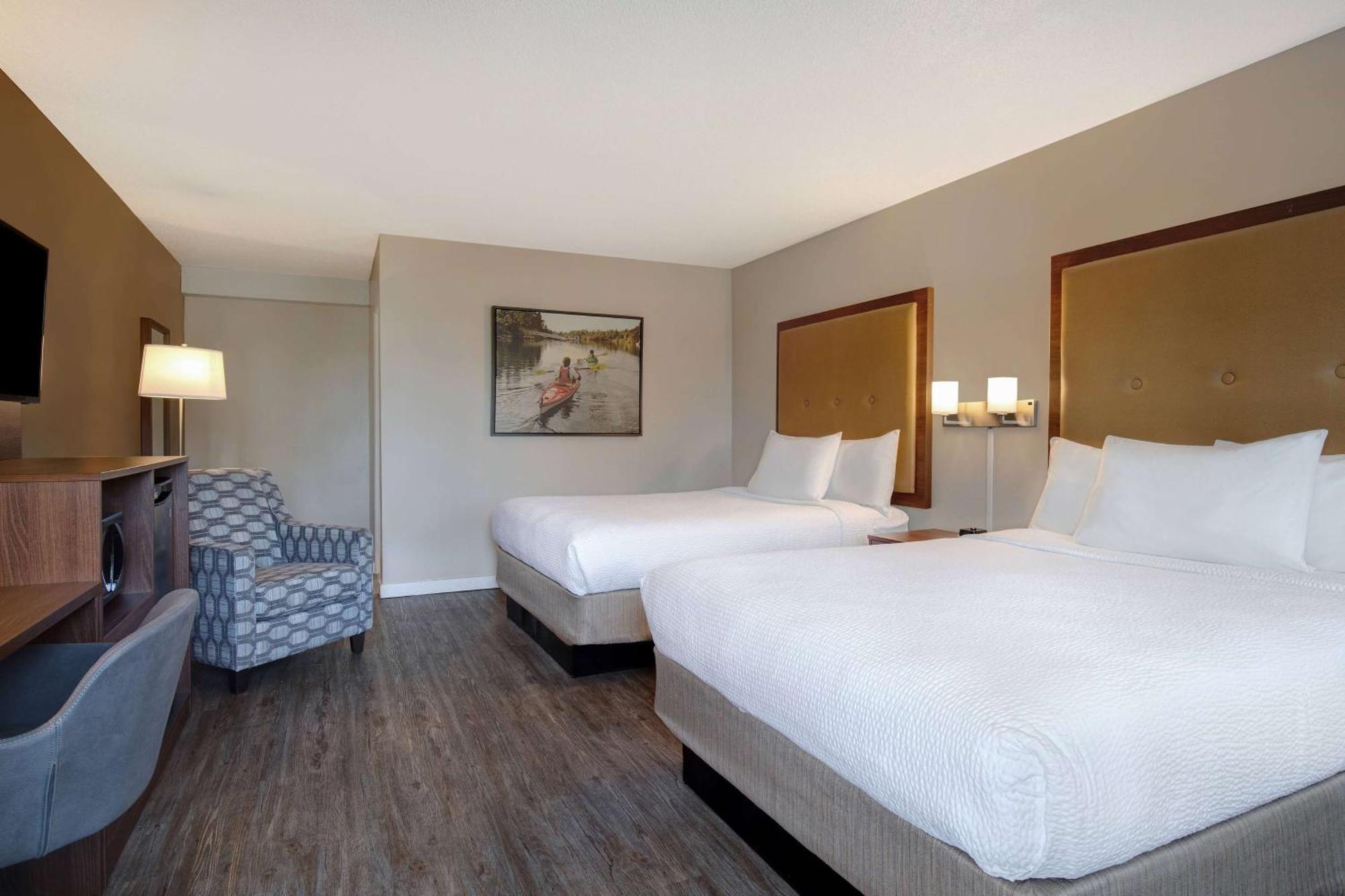 Days By Wyndham Uptown 3*