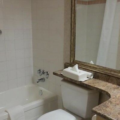 Hotel Days By Wyndham Uptown