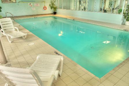 Days By Wyndham Uptown Victoria